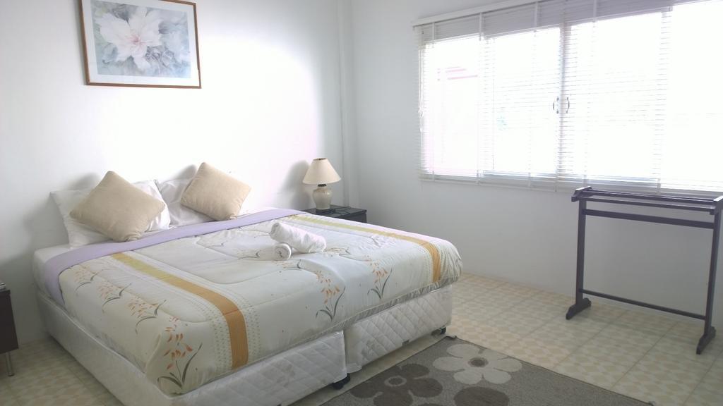 Corner Cafe Bed & Breakfast Hua Hin Luaran gambar