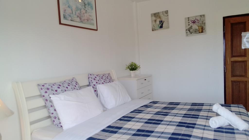 Corner Cafe Bed & Breakfast Hua Hin Luaran gambar