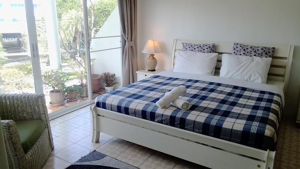 Corner Cafe Bed & Breakfast Hua Hin Luaran gambar