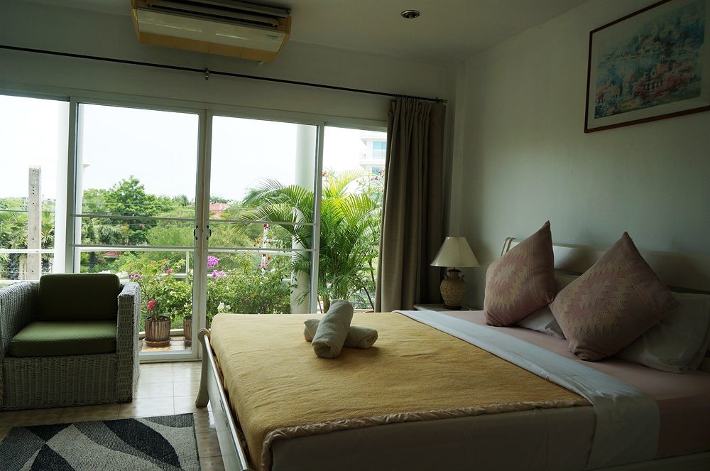 Corner Cafe Bed & Breakfast Hua Hin Luaran gambar