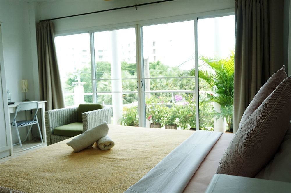 Corner Cafe Bed & Breakfast Hua Hin Luaran gambar