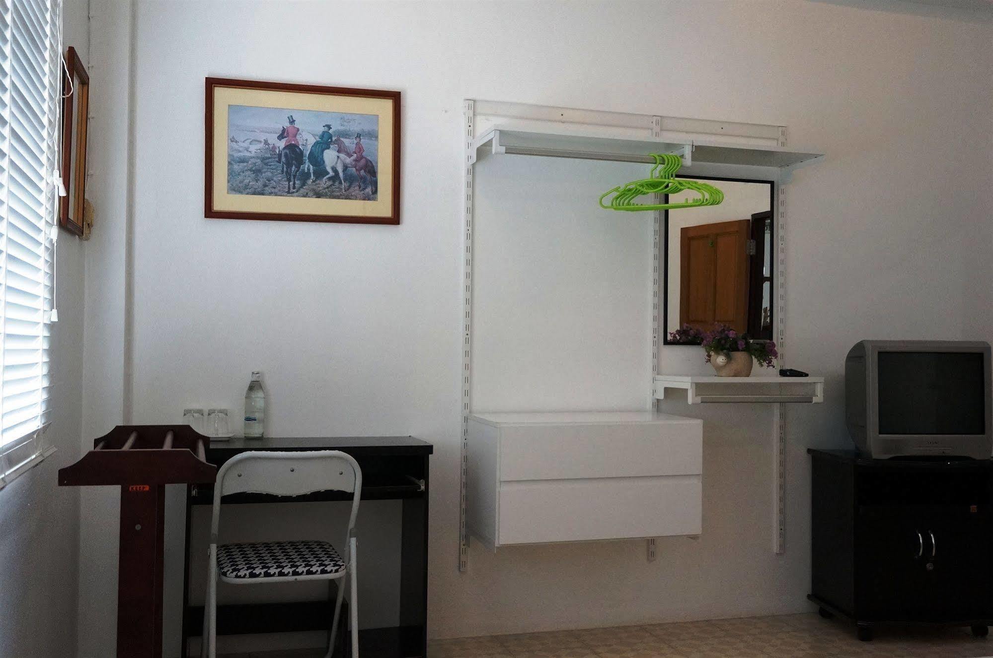 Corner Cafe Bed & Breakfast Hua Hin Luaran gambar